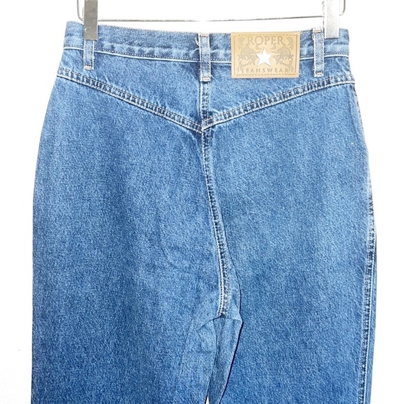 Roper Dark Wash Silver Star Detail Straight Leg High Rise Vintage Jeans - Picture 9 of 11